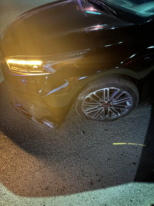 Master Collision Center 8
