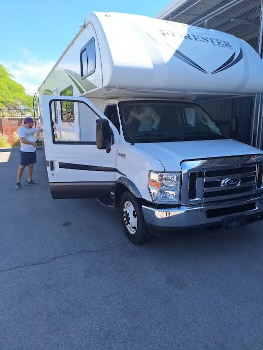 Clint & Lisa's RV Repair 3