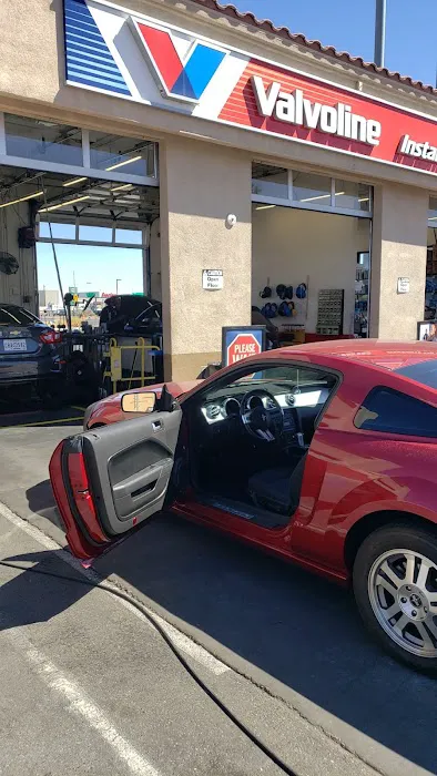 Valvoline Instant Oil Change 4
