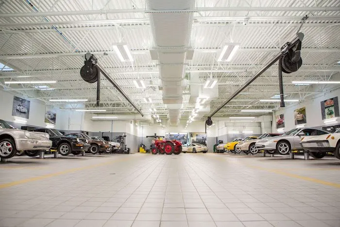 Gaudin Porsche Service Department 0