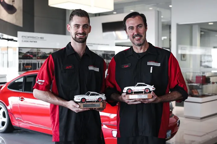 Gaudin Porsche Service Department 4