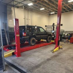 Meineke Car Care Center ico