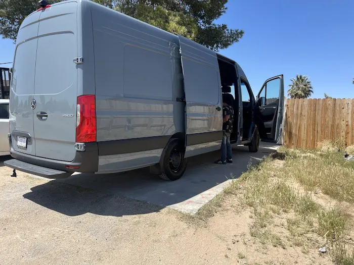 Vic’s mobile tire shop 3