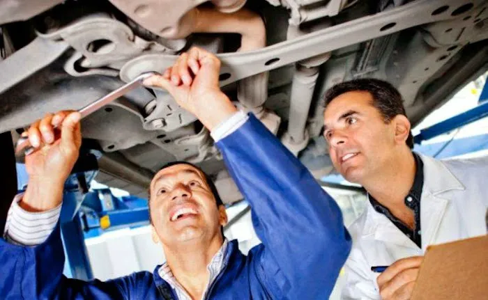 Lou's Auto Shop 5