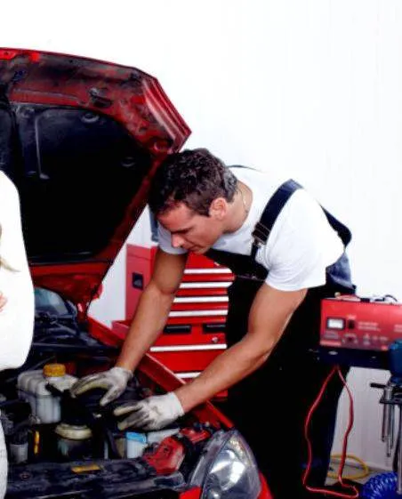 Lou's Auto Shop 3