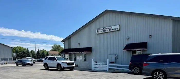 Sam Jackson's Auto Body 1