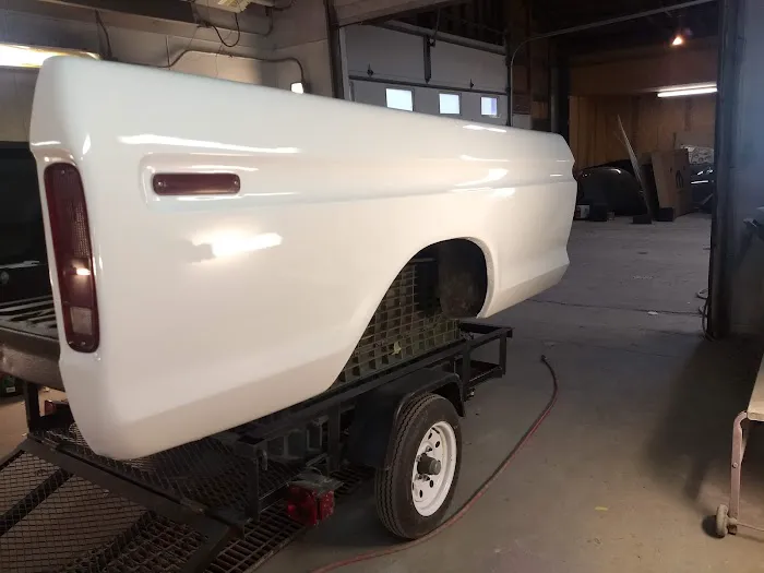 G & M Body And Paint Shop 3