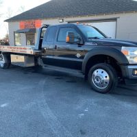 Dads Collision & Towing