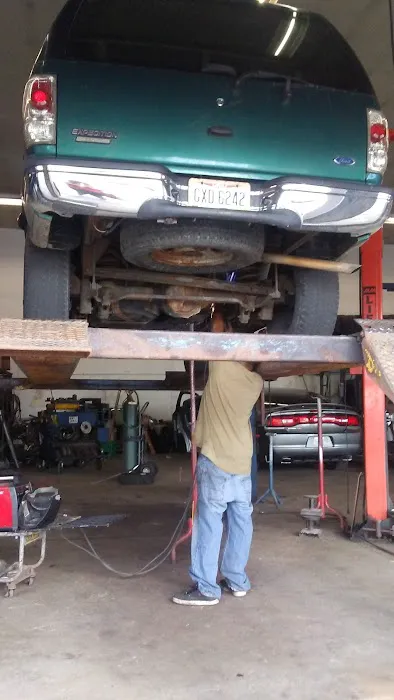 Buckeyes Muffler and Brake Shop 8