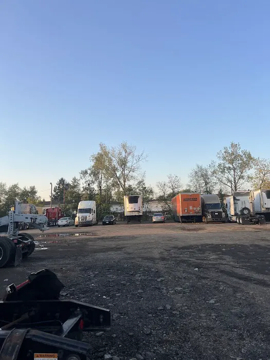 Semi Truck Repair Center & Roadside Service 0