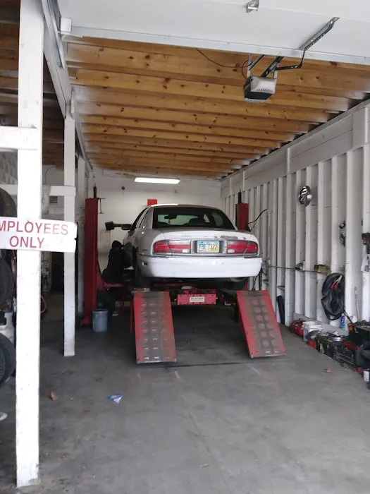 Gina's Tire Service 4
