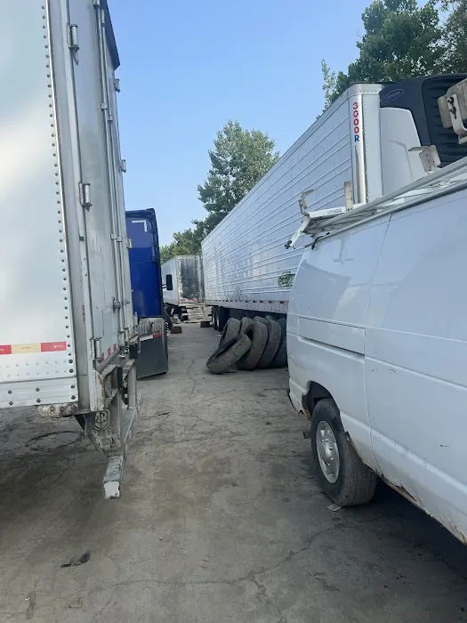 Singh truck & trailer repair shop 4