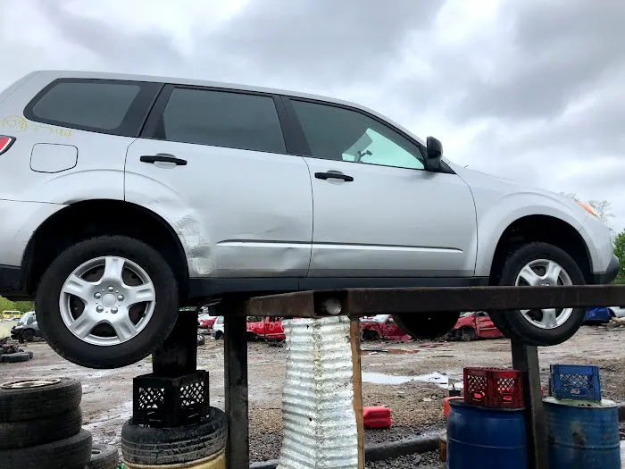 Woody's Used Parts and Junk Cars 4