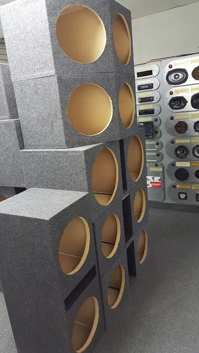 Extreme Audio Outlet 8