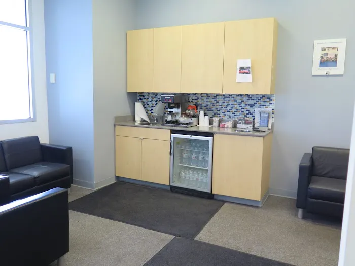 Bush Auto Place Service Center 8