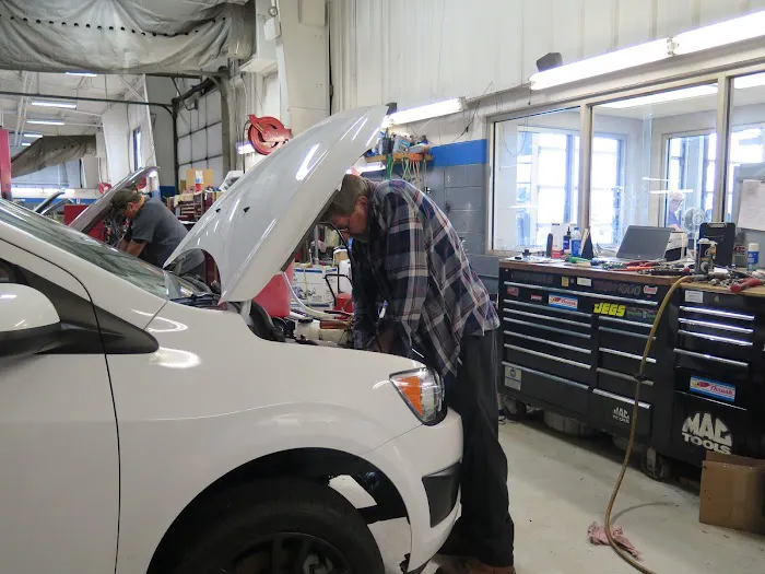 Bush Auto Place Service Center 6