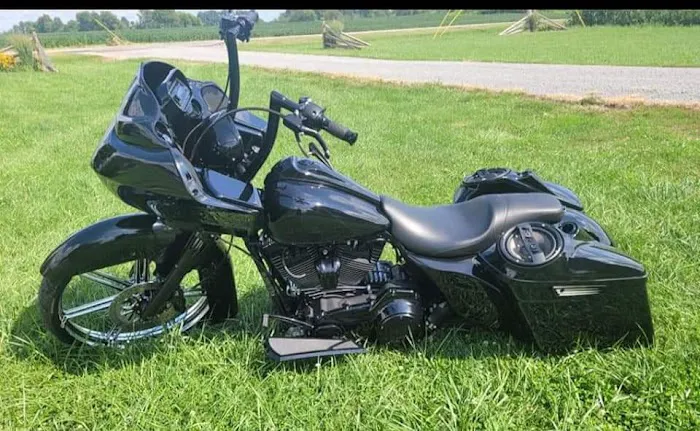 Collins' Customz LLC 2