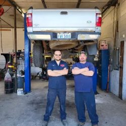 Red's Auto Center ico
