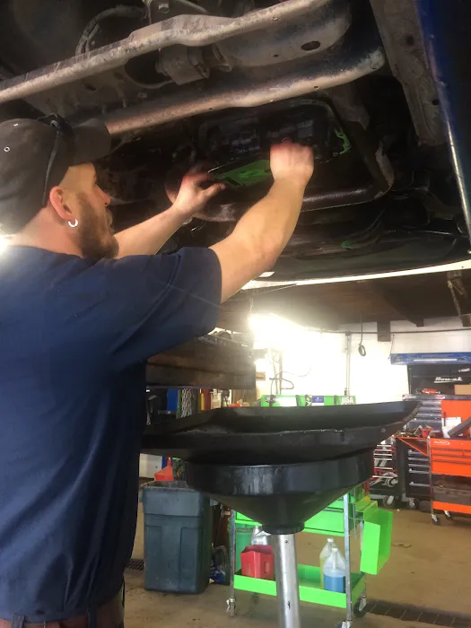 Red's Auto Center 8