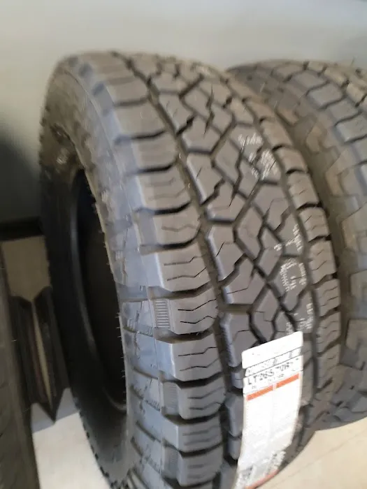 Tom's Auto Clinic 0