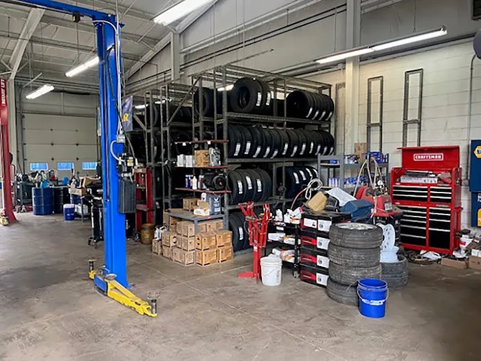 Tire Discounters 3