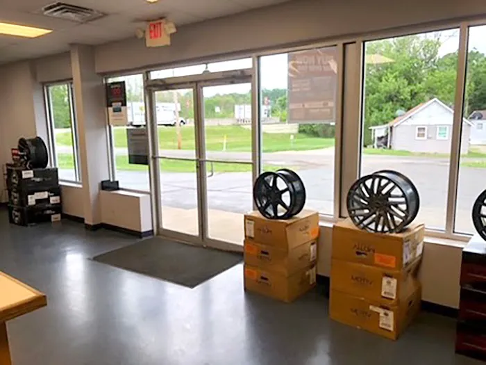 Tire Discounters 4