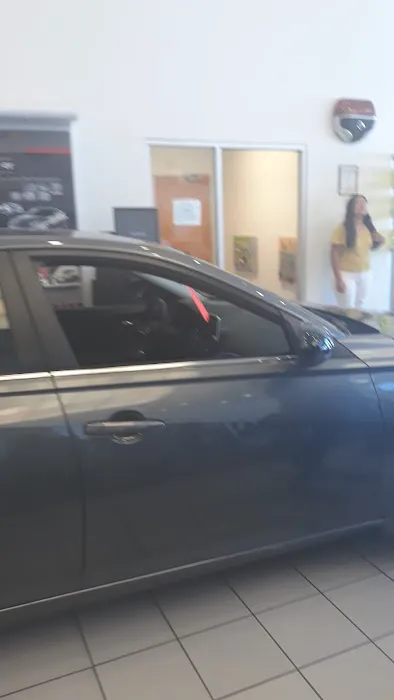 Nissan Service and Parts Center 8