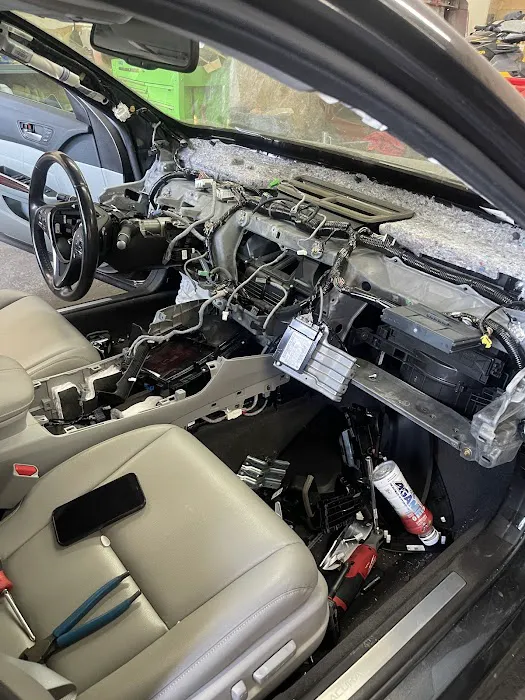 Airbag Zone LLC 8