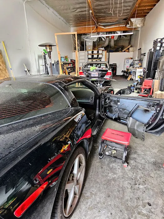 Power Window Repair Specialist 3