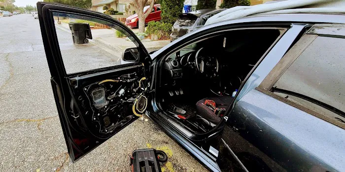 Power Window Repair Specialist 8
