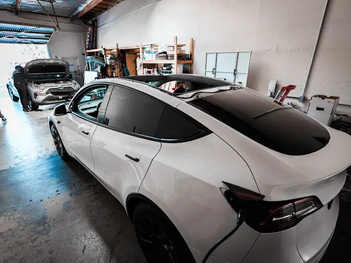 Direct Quality Auto Glass 4