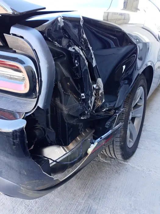 Sergio & sons Auto body 4