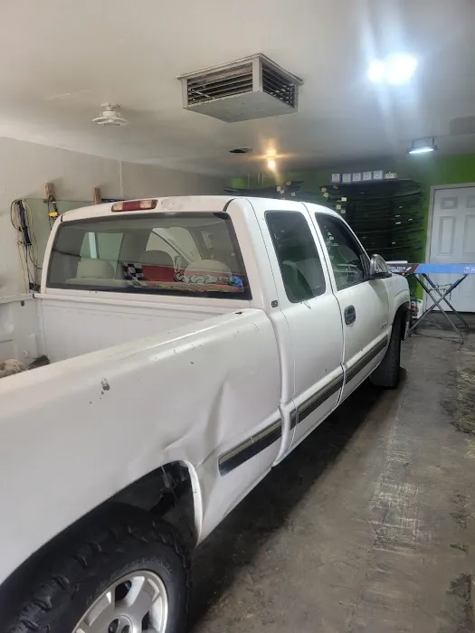 RICARDO AUTO GLASS & WINDOW TINT 3