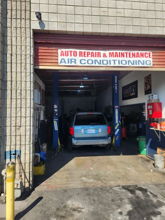Bob's Auto and Tire Service 1