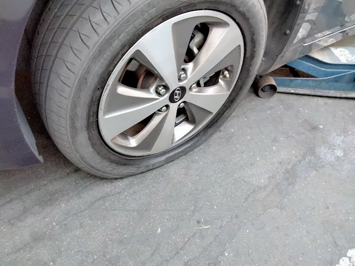 Bob's Auto and Tire Service 7