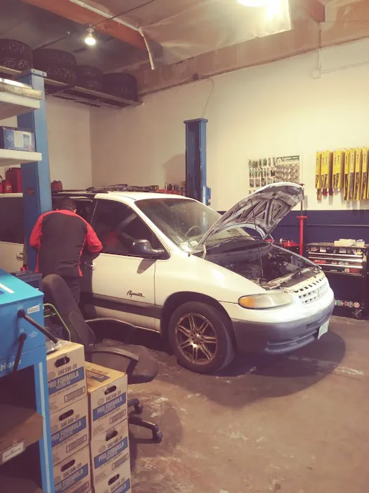 Bob's Auto and Tire Service 4