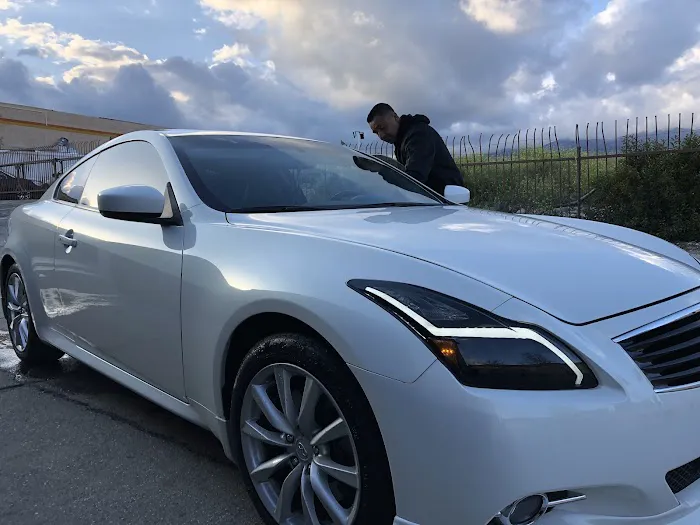 LOBO TIRES & AUTO 8