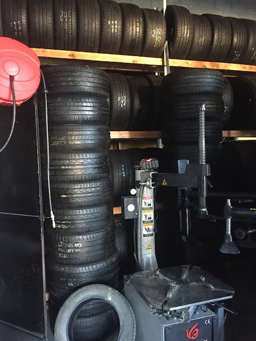 LOBO TIRES & AUTO 6