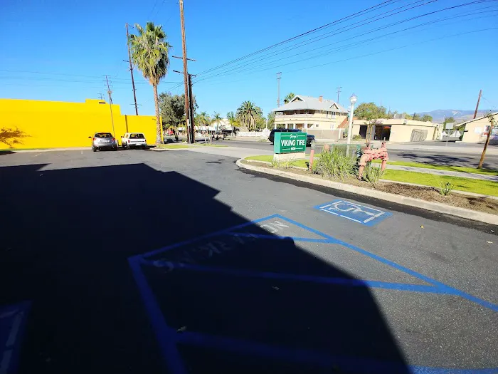 Gary's Viking Tire & Auto 0