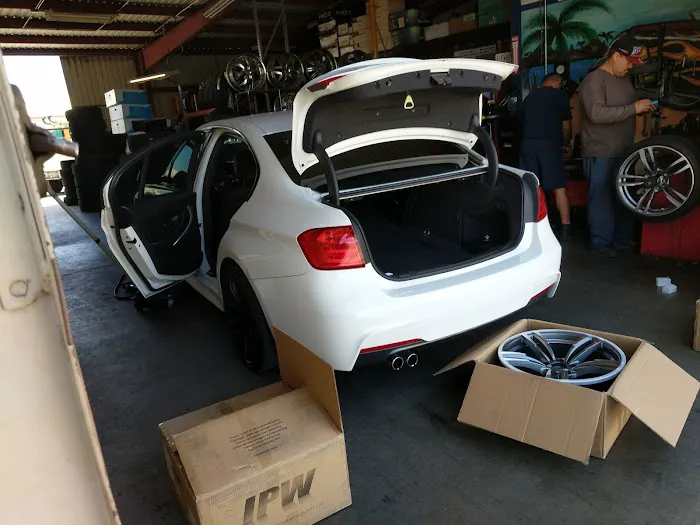 Gomez Tires & Wheels 3