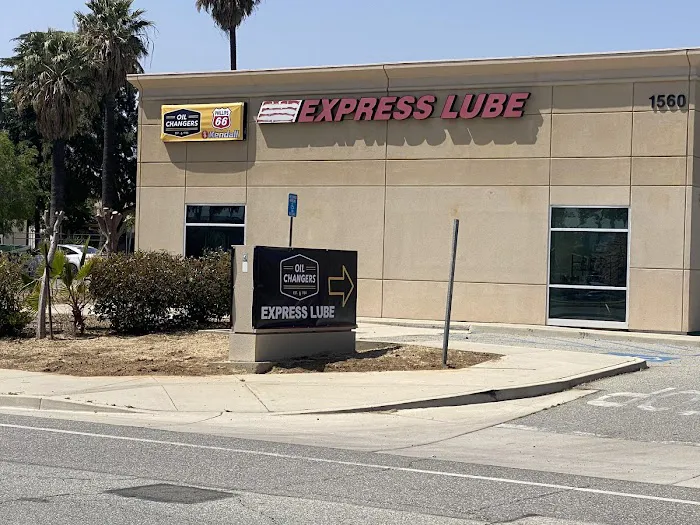 Oil Changers & Car Wash 1