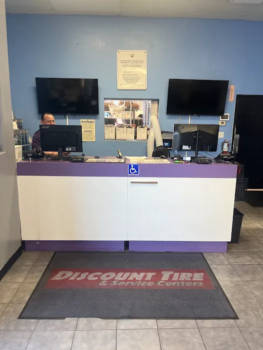 Discount Tire & Service Centers 6