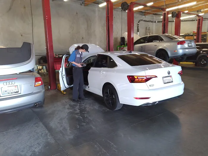 Top Notch Automotive LLC 4