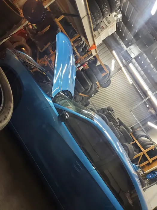 Cesar's Tire Shop 7