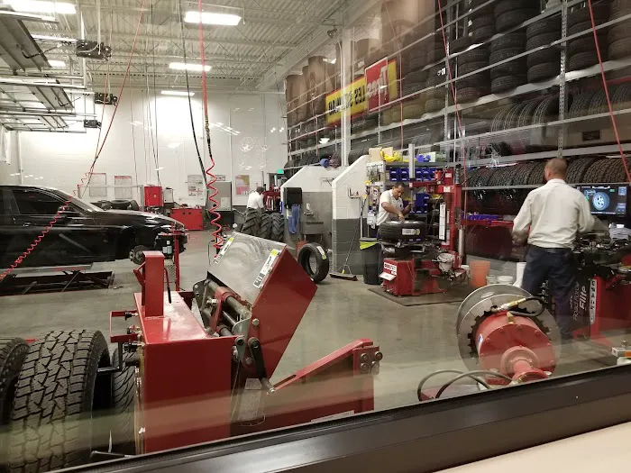 Les Schwab Tire Center 5