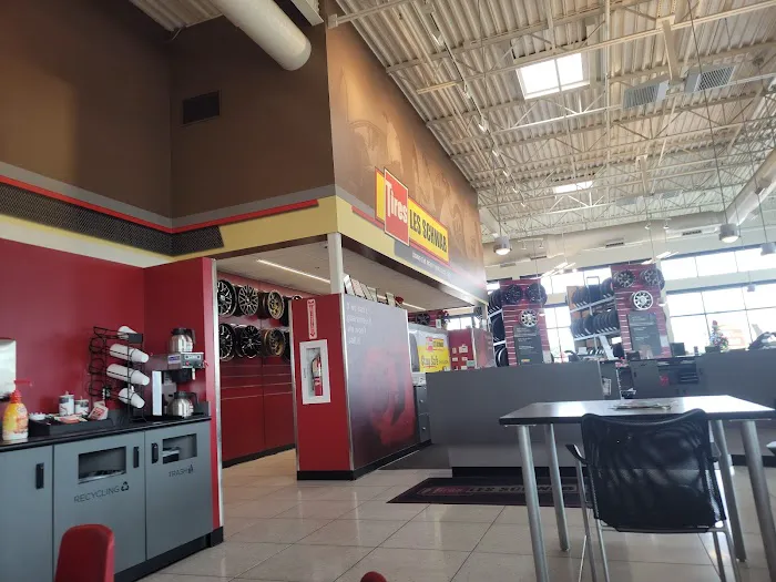 Les Schwab Tire Center 4