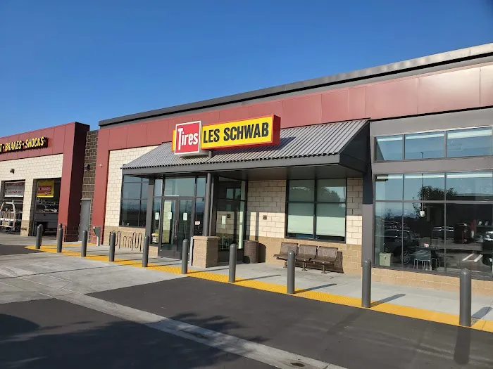 Les Schwab Tire Center 3