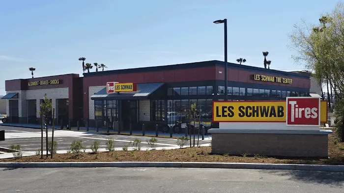 Les Schwab Tire Center 8