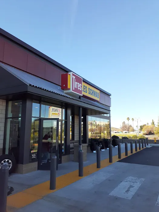 Les Schwab Tire Center 9