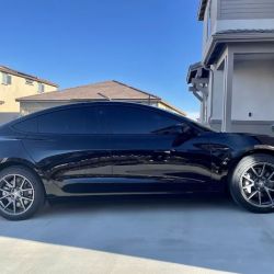 VIP Tint and Glass ico
